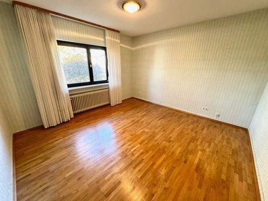 C4 Schlafzimmer 1.jpg