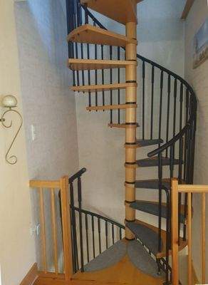 14_Wendeltreppe zwischen den Etagen
