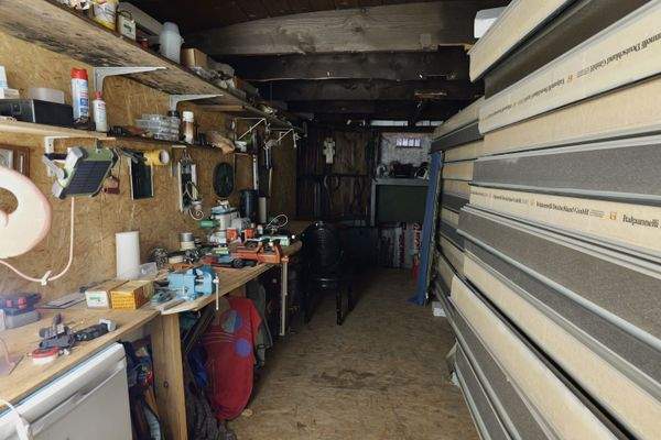 Werkbank im hinteren Teil