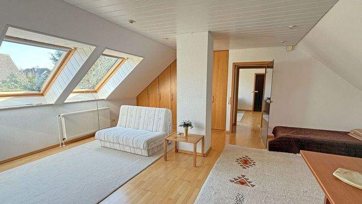 Wohnlich ausgebaute Nutzfläche DG