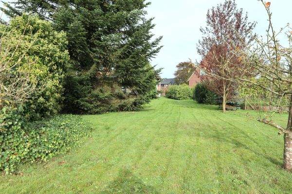 Grandioses Gartengrundstück