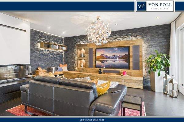 CAM05601G0-PR0027-STILL014-3