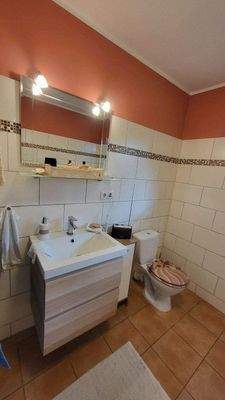 schönes Badezimmer -.jpg