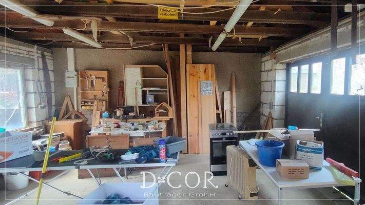 Garage (vormals als Werkstatt genutzt)