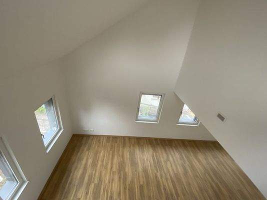 offener hoher Wohnbereich