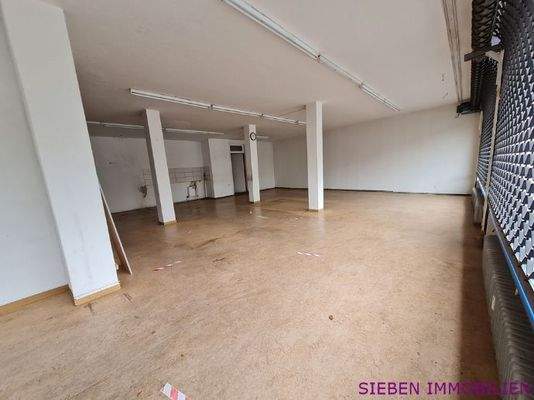 Verkaufsfläche Eingang