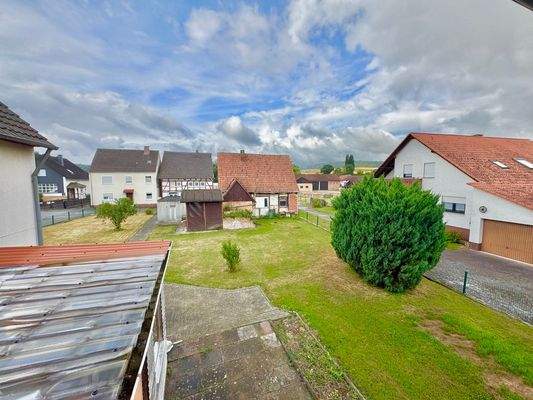 Ausblick Obergeschoss in den Garten