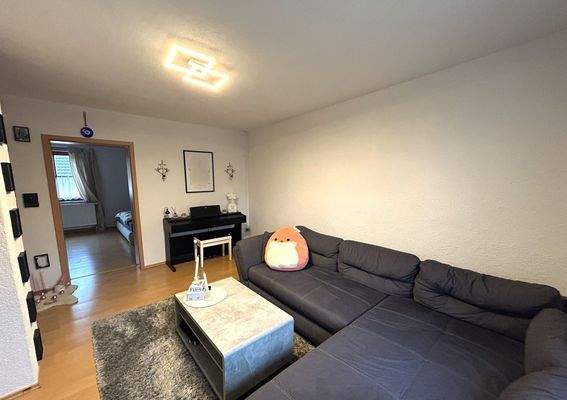 Gut geschnittenes Wohnzimmer