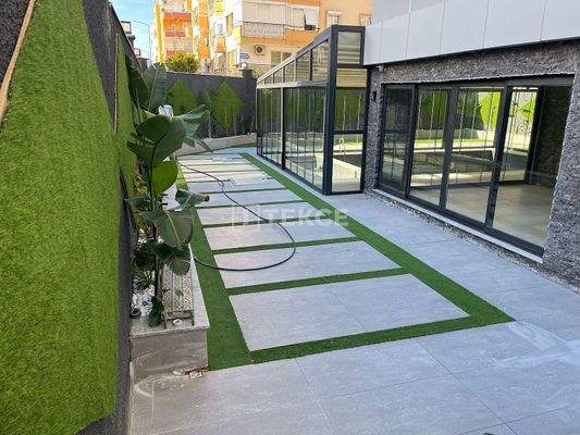 Elegant Real Estate in an Extensive Project in Alanya Oba