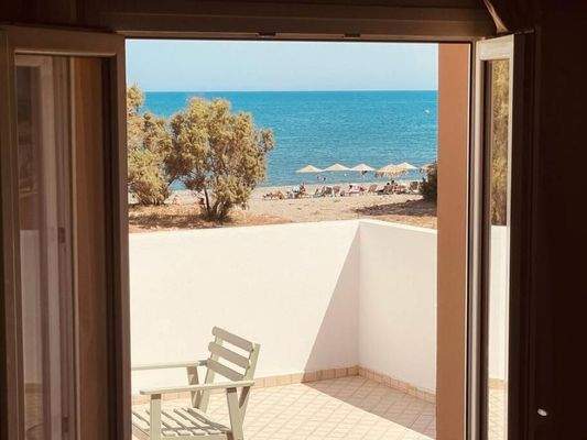 Kreta, Platanias: Luxuriöser 4-Villen-Komplex zu verkaufen, nur wenige Meter vom Meer entfernt!