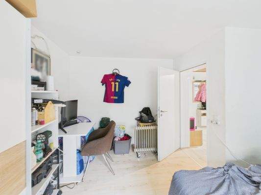 CAM01223G0-PR0177-STILL011