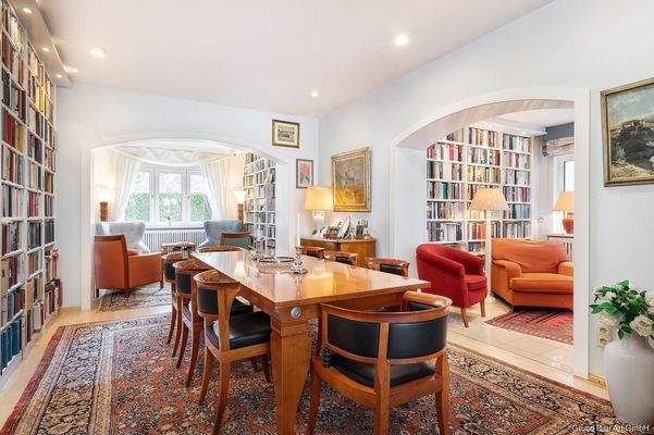 Offener Wohn- und Essbereich