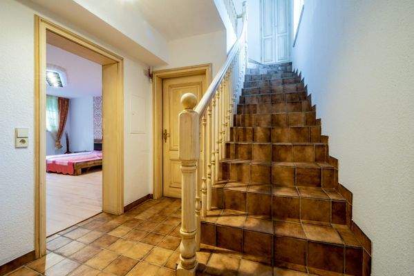 Schlafzimmer Haus linke Seite