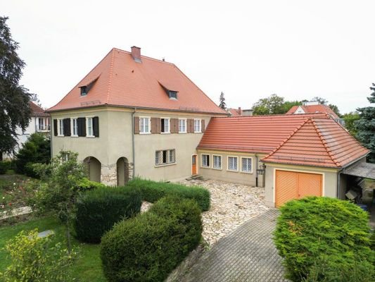 Ansicht Haus/ Grundstück