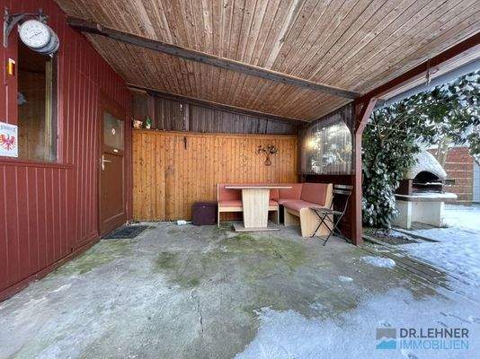 überdachte Terrasse