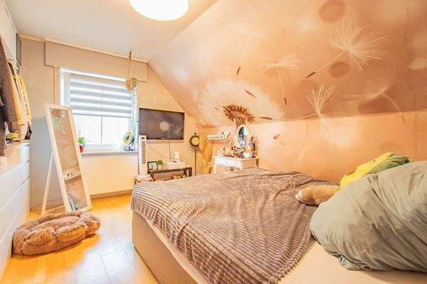 Schlafzimmer OG (WE2)