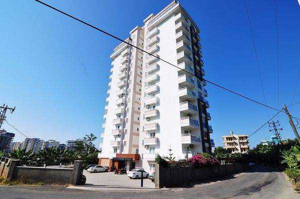 Flat in Complex with Pool 750 m from the Beach in Mahmutlar Alanya