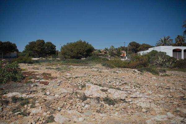 Grundstück mit Panoramablick in erster Meereslinie zum Verkauf in Cala Pi, Mallorca