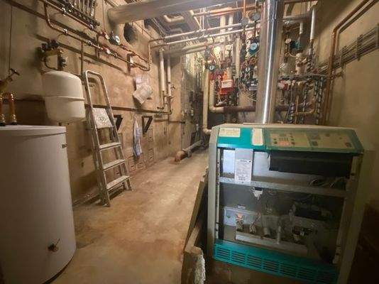 Gas-Zentralheizung Baujahr 2001