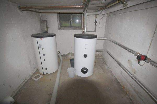 Neuer Warmwasserspeicher inkl. Gas-Zentralheizung BJ 2022