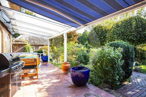 überdachte Südterrasse