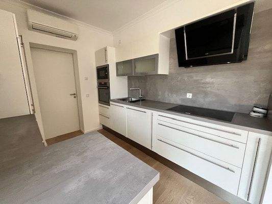 Küche 2. OG Perspektive