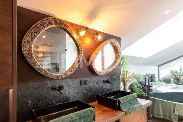 Schlafzimmer/Badezimmer