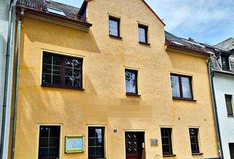 Hausfront.jpg