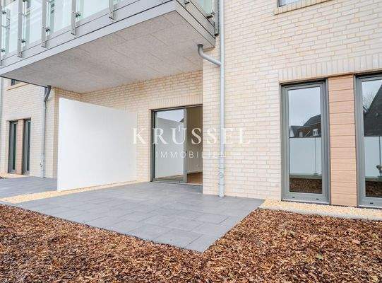 Eine der südlich ausgerichteten Terrassen...