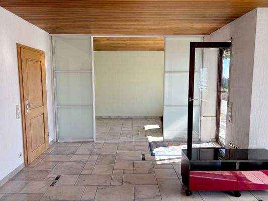 Durchgang zur Bibliothek