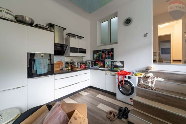 Haus vorne EG Küche