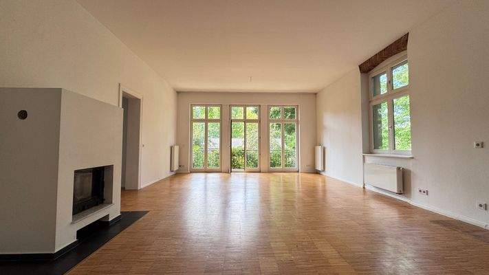 Wohnbereich mit Kamin