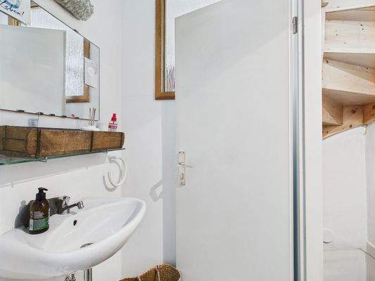 Waschbecken Praxisfläche