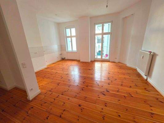 Großzügige helle Wohnküche