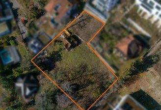 Luftansicht mit Flurstücksmarkierung