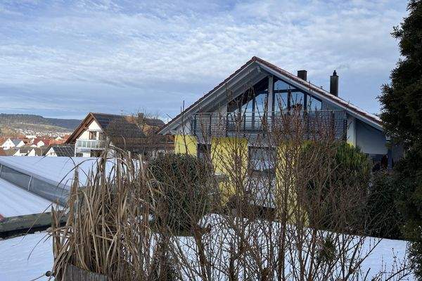 Seitenansicht mit Ausblick Richtung Mühlheim