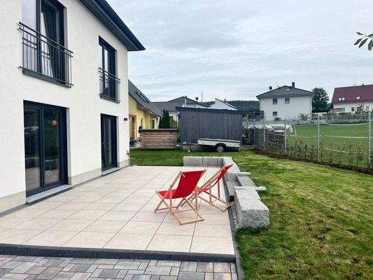 Hausbau ganz individuell geplant - massiv Stein au