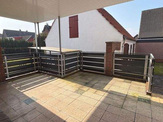 Terrasse am Wohnzimmer