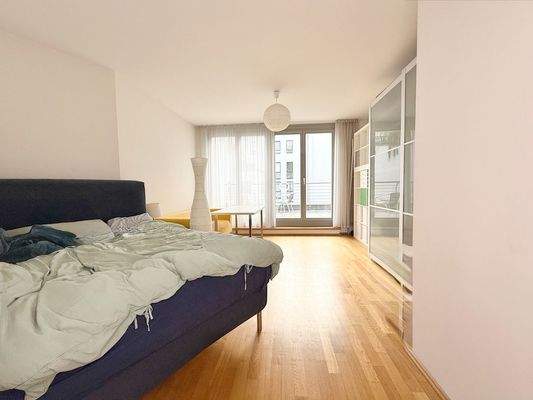 Schlafzimmer OG m. Terasse