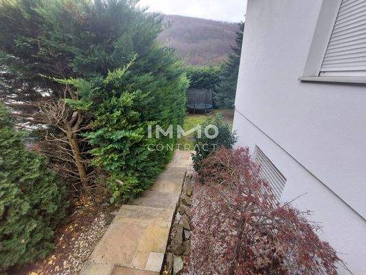 Mauerbach Garten Vorne