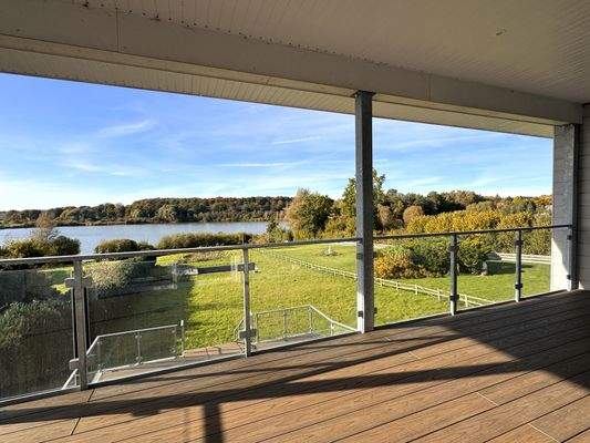 Dachterrasse mit Seeblick