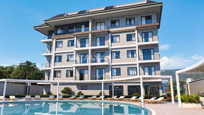 2 and 3-Bedroom Flats with Pool Access in Alanya Oba