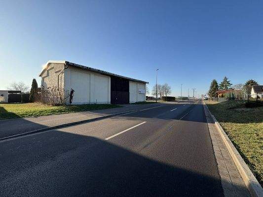 Straßenansicht / Scheunen-Vorderseite 