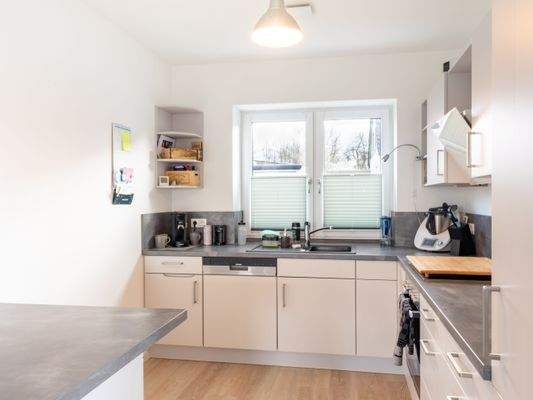 4. Küche der baugleichen linken Doppelhaushälfte.jpg
