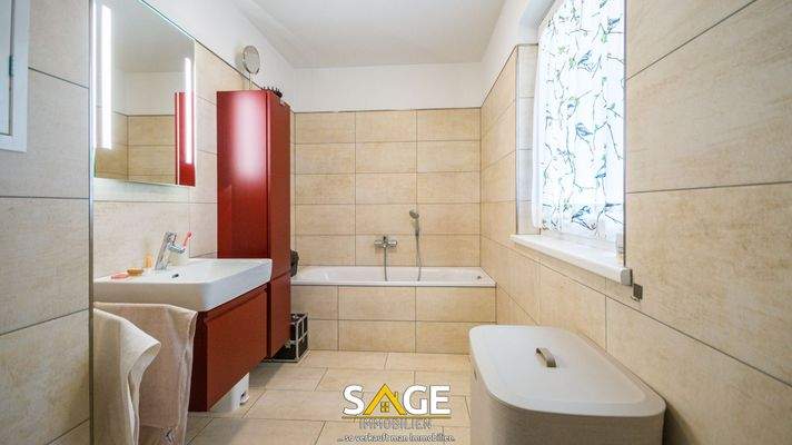 Tageslicht-Badezimmer