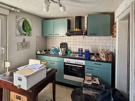 Gegenüber v. Kinderzimmer 2 OG