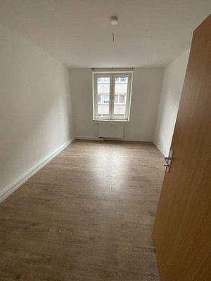 Schlafzimmer rechts 1