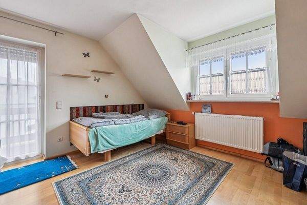 Schlafzimmer 2 (Whg. DG)