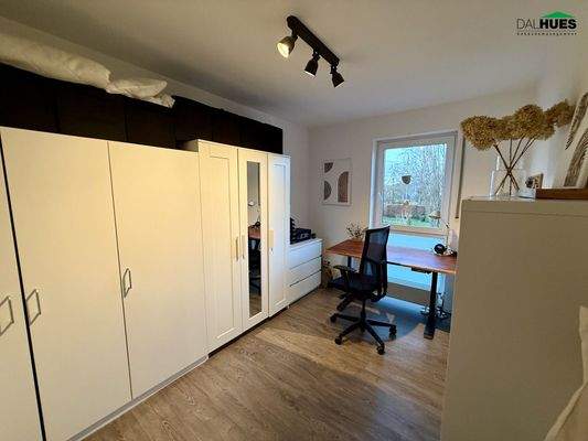 Büro / Kinderzimmer 