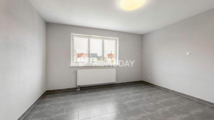 1. OG Schlafzimmer 2 1